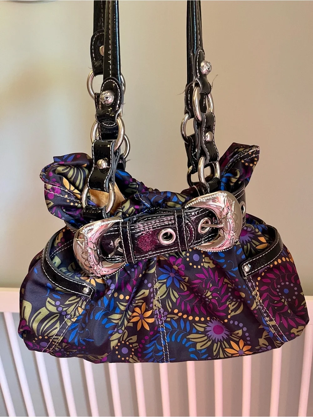 vintage Kathy Van Zeeland floral shoulder purse